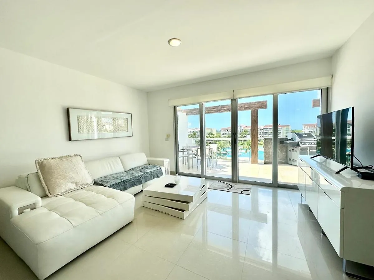 Apartman Luxury Beachfront Resort At Mareazul Playa del Carmen