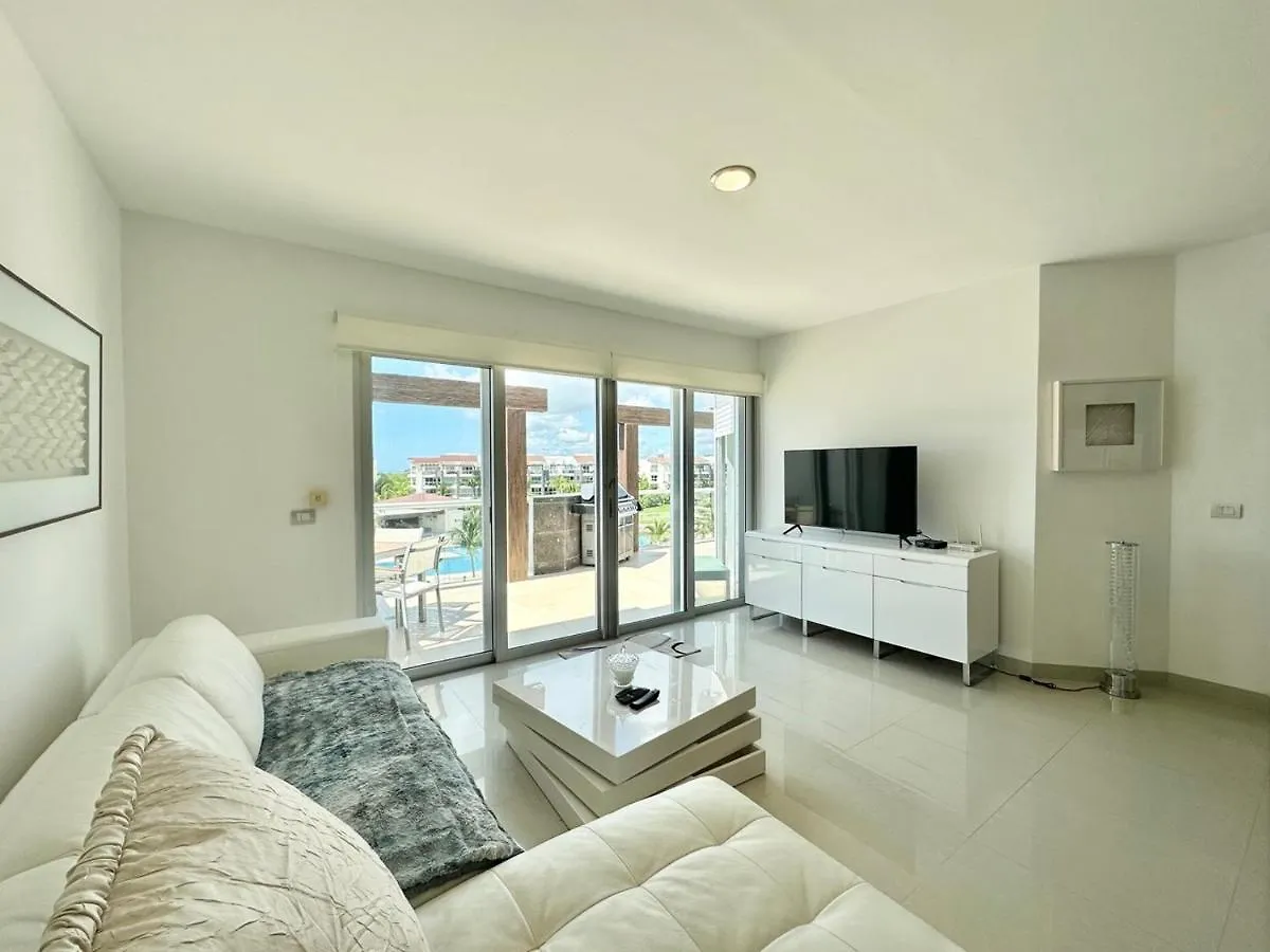 Luxury Beachfront Resort At Mareazul Playa del Carmen Apartman