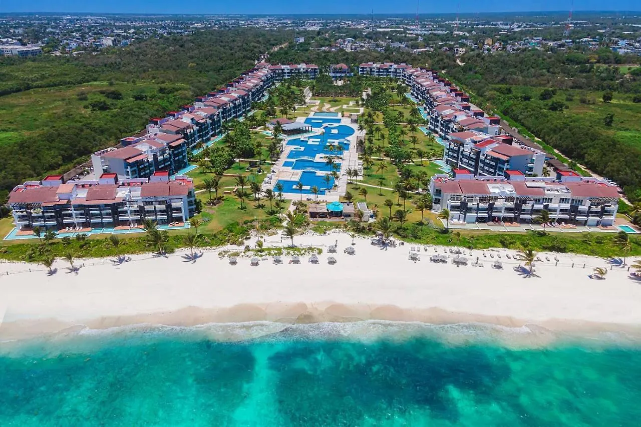 Luxury Beachfront Resort At Mareazul Playa del Carmen 0*,  Mexikó