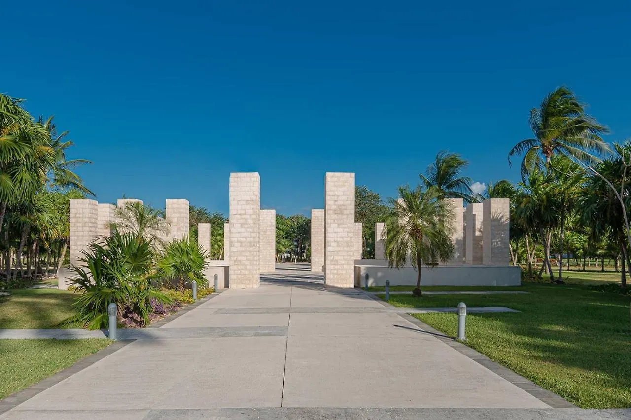 Luxury Beachfront Resort At Mareazul Playa del Carmen Apartman
