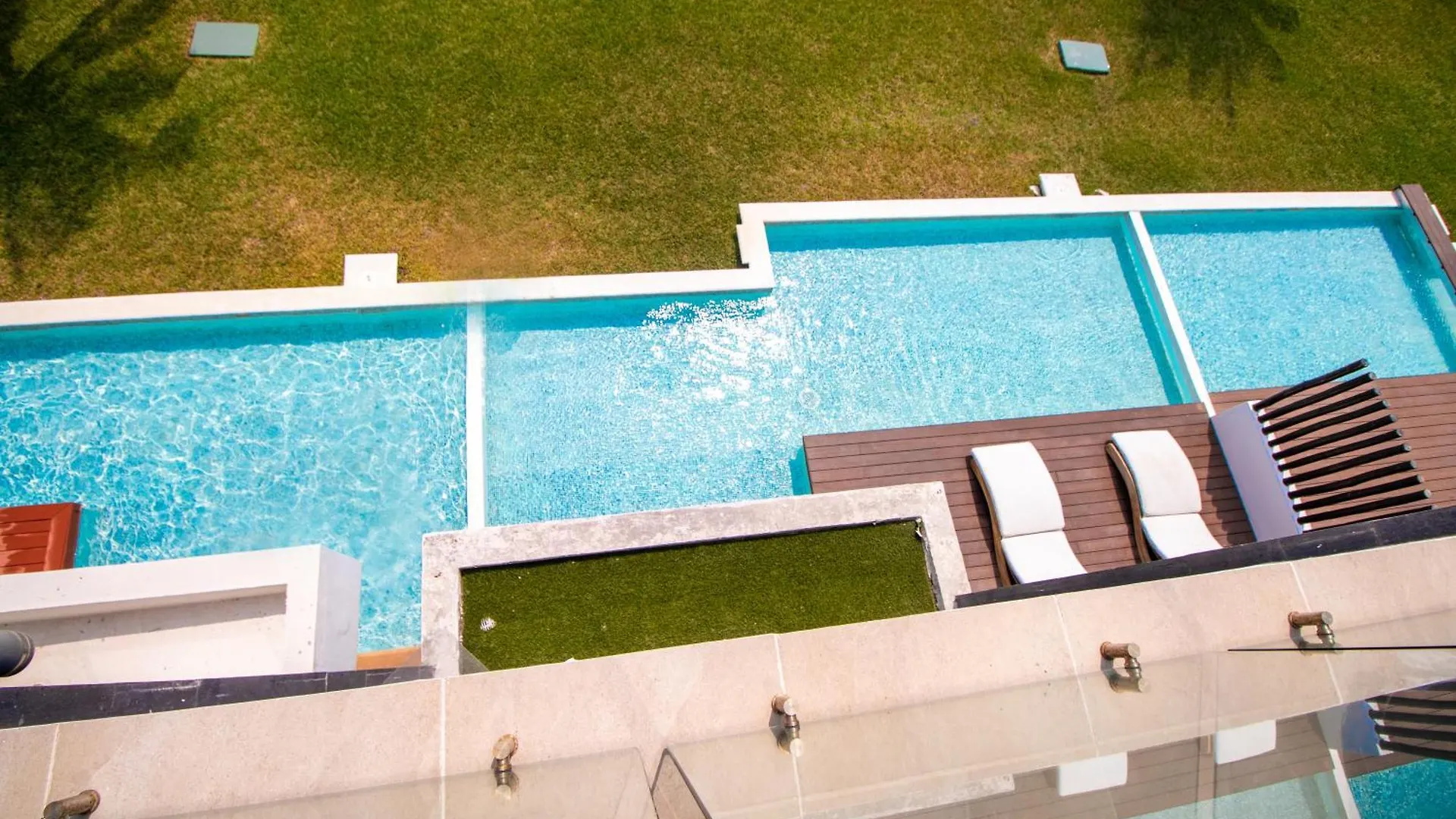 Luxury Beachfront Resort At Mareazul Playa del Carmen Apartman