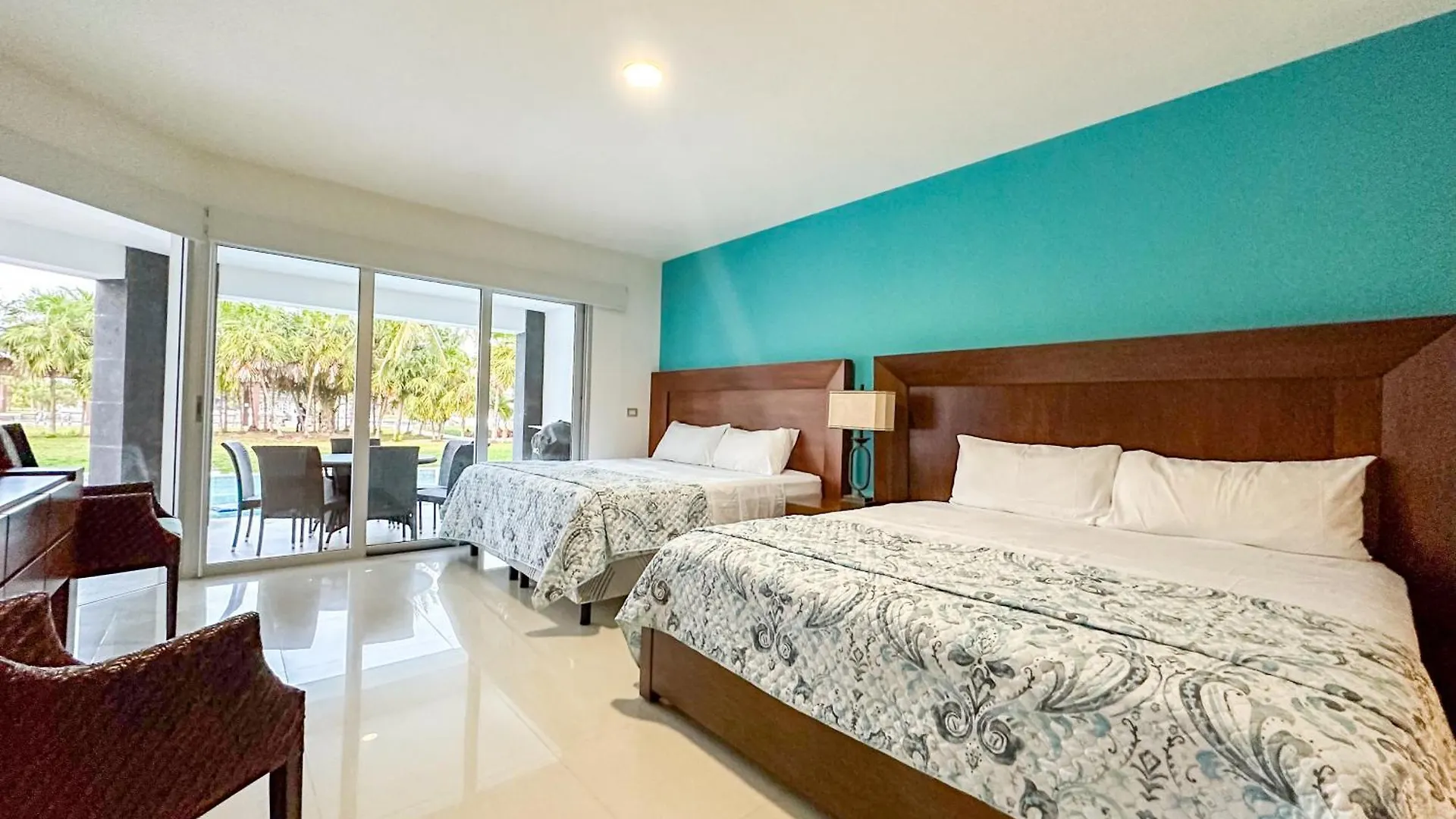 Luxury Beachfront Resort At Mareazul Playa del Carmen Apartman